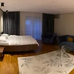 Valivillas Studio & Apartaments
